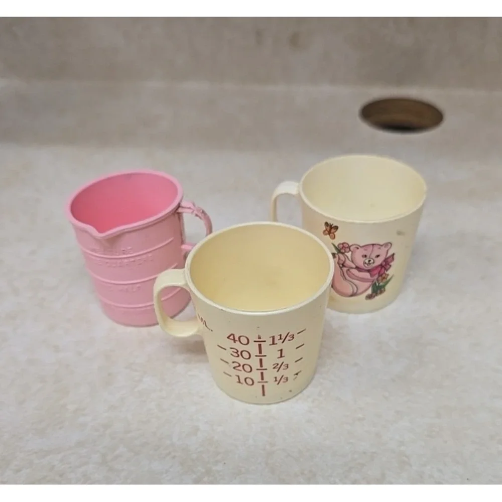 Set of 3 Vtg Chilton Pretend Play Childs Play Doll Kitchen Measuring‎ Toy Cups